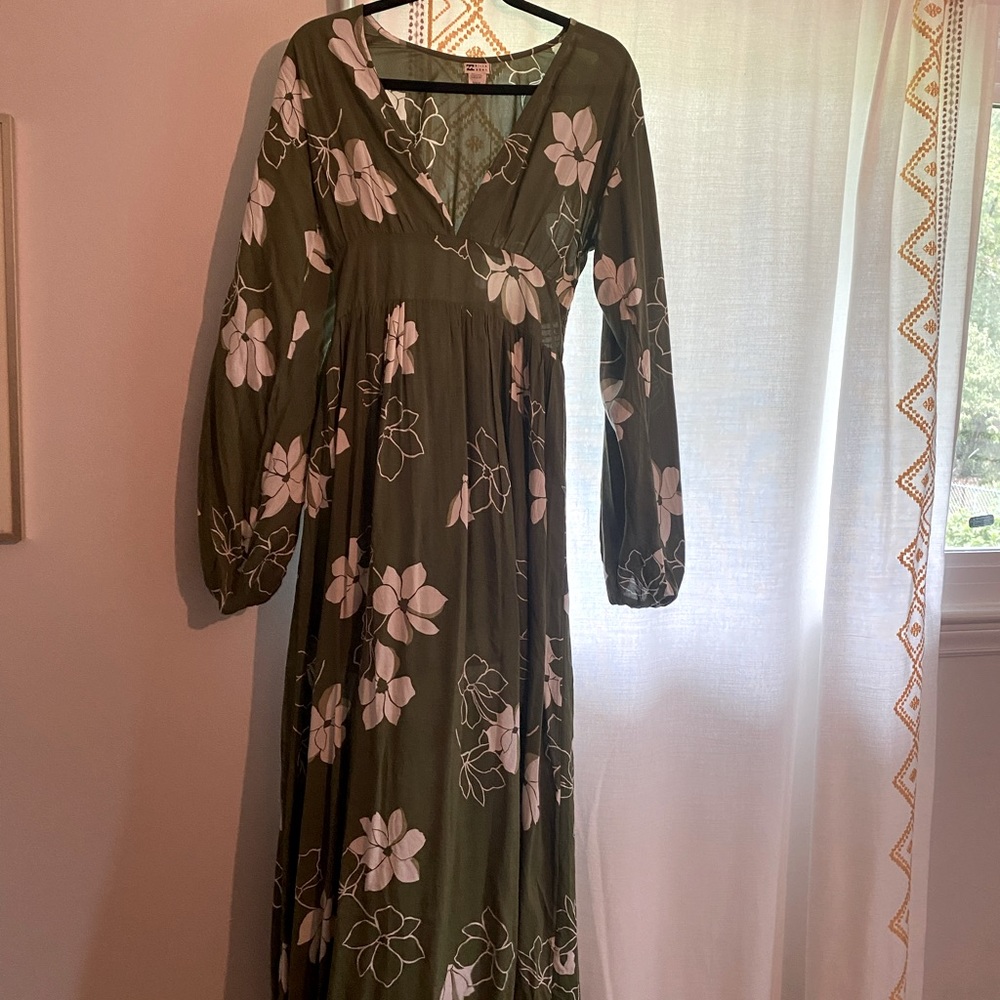 Billabong maxi fit and flare floral dress